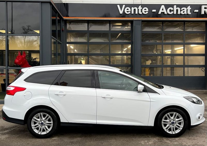 FORD FOCUS III PHASE 2 SW TITANIUM 1.2 ECOBOOST 125 BREAK / PREMIERE MAIN CRIT AIR 1 - GARANTIE 1 AN