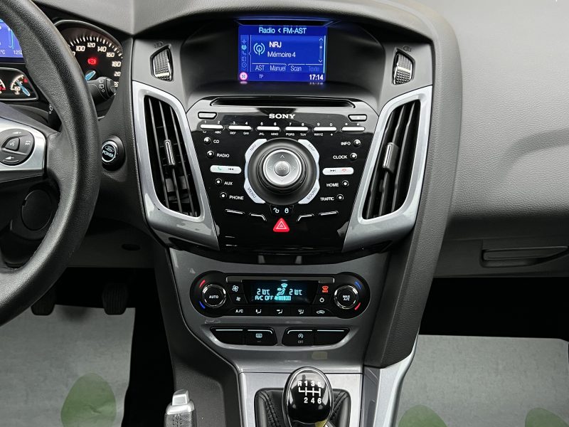 FORD FOCUS III PHASE 2 SW TITANIUM 1.2 ECOBOOST 125 BREAK / PREMIERE MAIN CRIT AIR 1 - GARANTIE 1 AN
