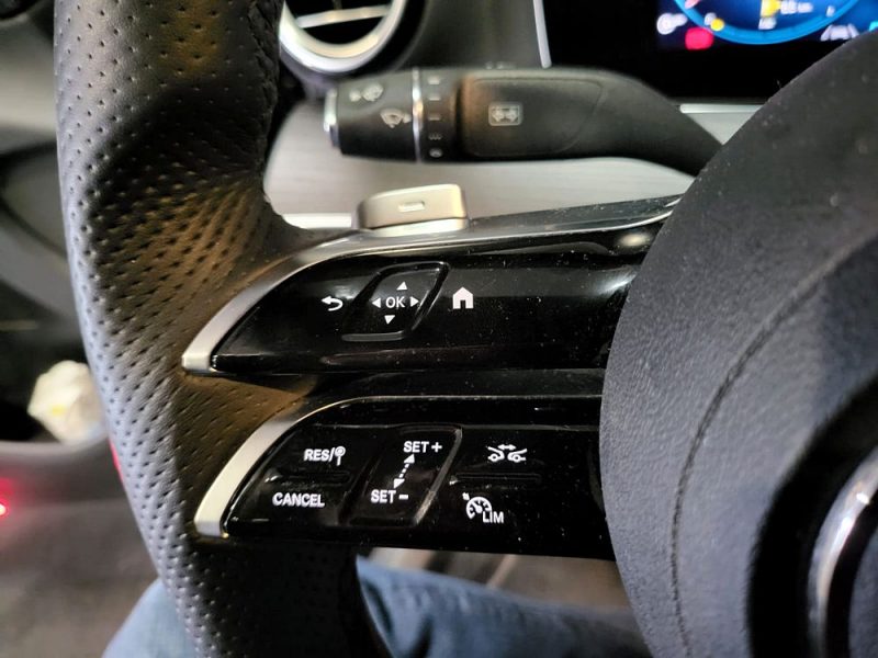 MERCEDES CLASSE  E 220 D AMG LINE TOIT OUVRANT / SIEGES ELECTRIQUE  TVA RECUPERABLE