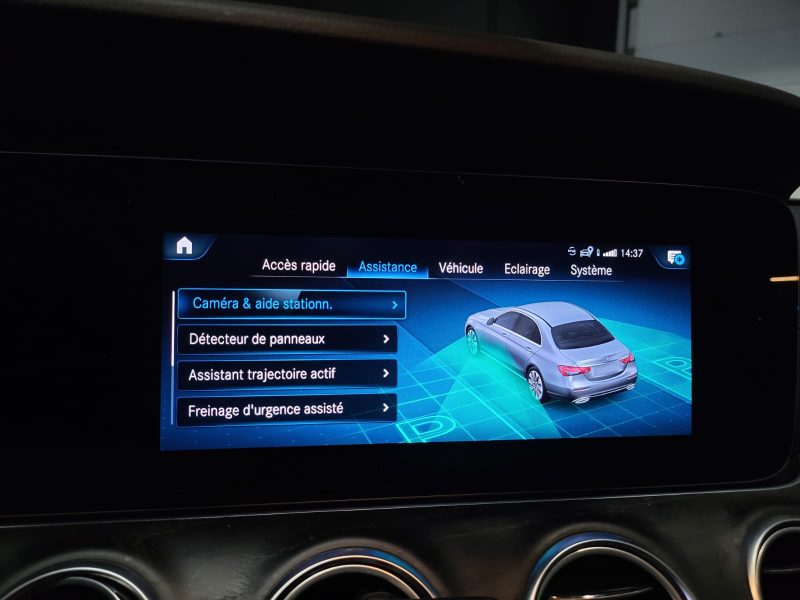 MERCEDES CLASSE  E 220 D AMG LINE TOIT OUVRANT / SIEGES ELECTRIQUE  TVA RECUPERABLE