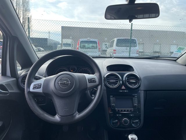 OPEL CORSA 2013 GPS 