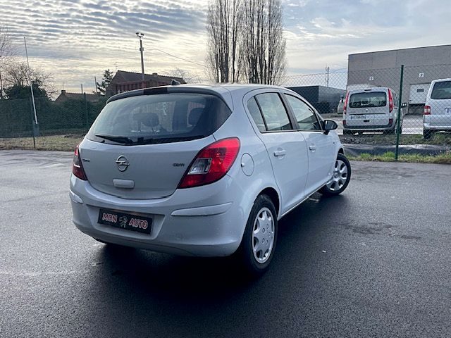 OPEL CORSA 2013 GPS 