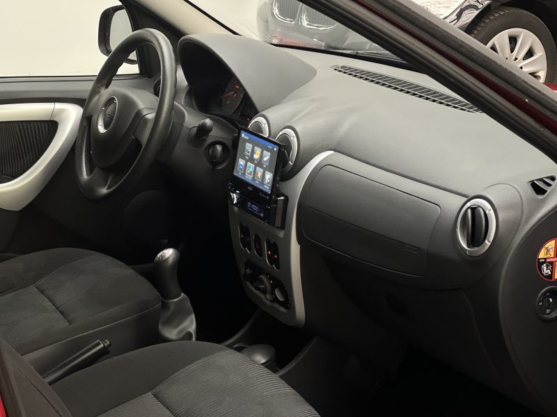 DACIA LOGAN MCV 1.6 105CH ETHANOL-ESSENCE