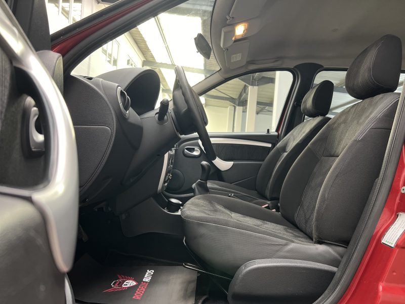 DACIA LOGAN MCV 1.6 105CH ETHANOL-ESSENCE