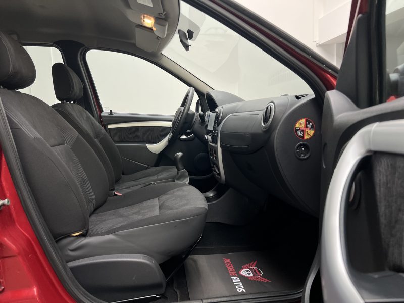 DACIA LOGAN MCV 1.6 105CH ETHANOL-ESSENCE