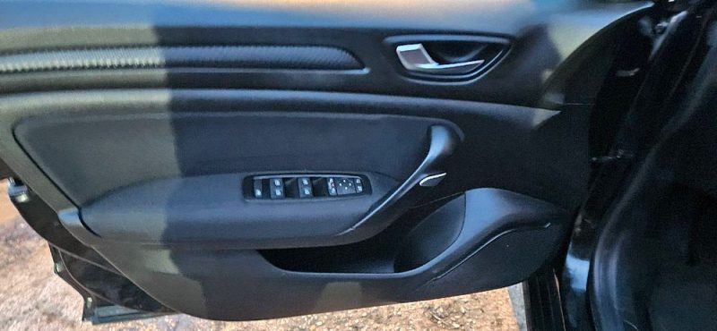 RENAULT MEGANE IV 1.5 Dci 115CH AUTOMATIQUE 