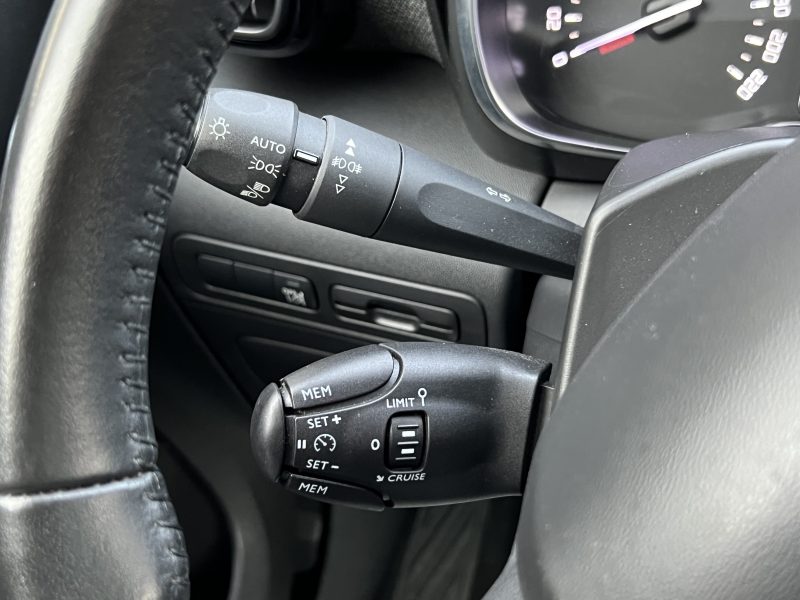 CITROEN C3 AIRCROSS RIP CURL 1.2 110 BOITE AUTO / TOIT OUVRANT PANO APPLE & ANDROID - GARANTIE 1 AN