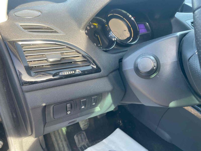 RENAULT MEGANE III 3/5 portes 2013 12 MPOIS GARANTIE