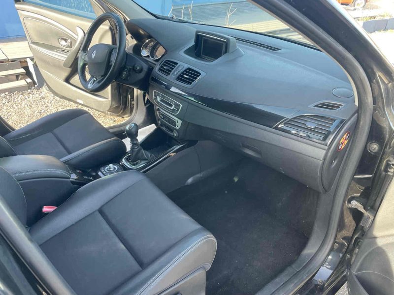 RENAULT MEGANE III 3/5 portes 2013 12 MPOIS GARANTIE