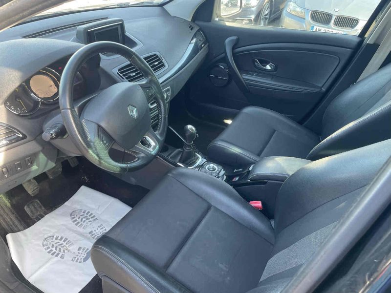 RENAULT MEGANE III 3/5 portes 2013 12 MPOIS GARANTIE