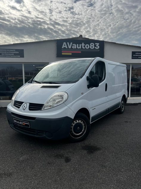 RENAULT TRAFIC 2.0 DCI 115cv Moteur à chaine 