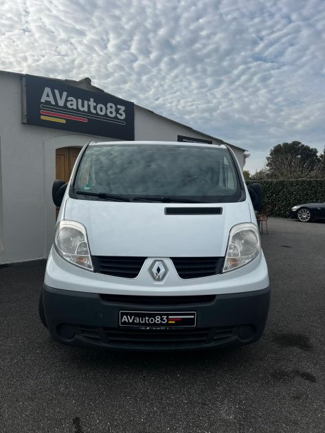 RENAULT TRAFIC 2.0 DCI 115cv Moteur à chaine 