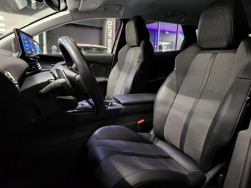 PEUGEOT 3008 1.2 PURETECH 130cv ALLURE PACK VIRTUAL COCKPIT / CARPLAY / SIEGES CHAUFFANTS 
