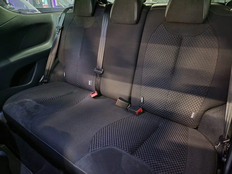 CITROEN DS3 1.6 HDI 120cv SPORT CHIC RADAR DE RECUL /BLUETOOTH / FEUX ET ESSUIE GLACES AUTO / ACTIVE