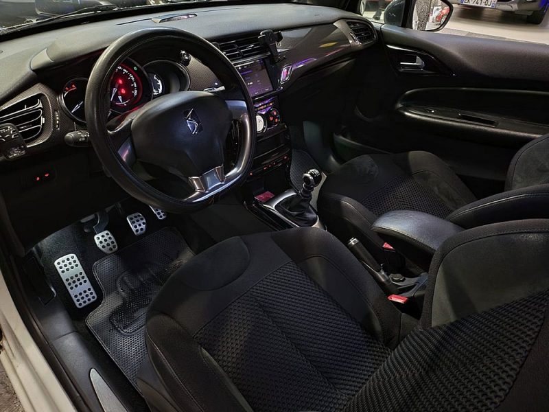 CITROEN DS3 1.6 HDI 120cv SPORT CHIC RADAR DE RECUL /BLUETOOTH / FEUX ET ESSUIE GLACES AUTO / ACTIVE