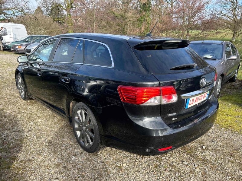 TOYOTA AVENSIS Break 2012