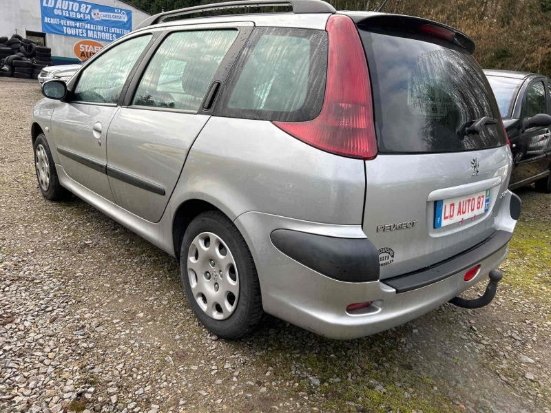 PEUGEOT 206 sw  2004