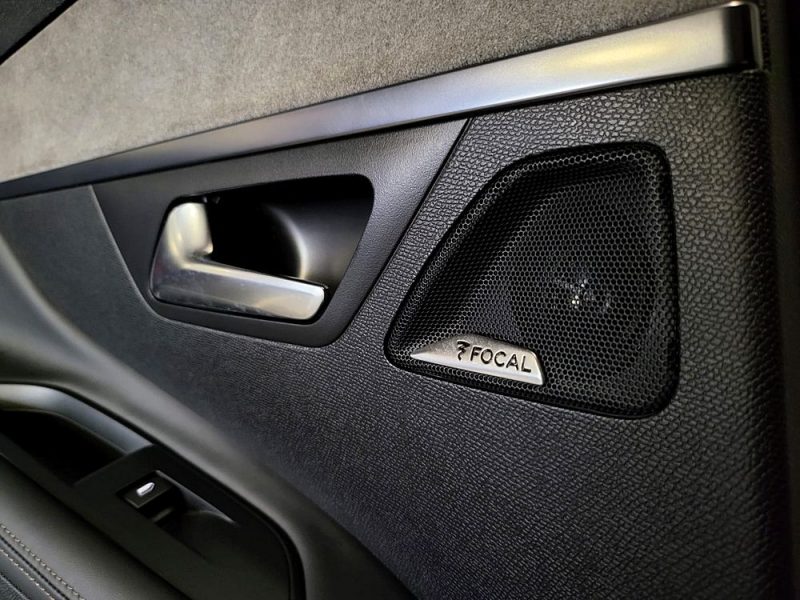 PEUGEOT 3008 2.0 BlueHDi 180cv EAT8 GT PACK FOCAL / SIEGES ELECTRIQUE A MEMOIRE CHAUFFANTS / LUMIERE