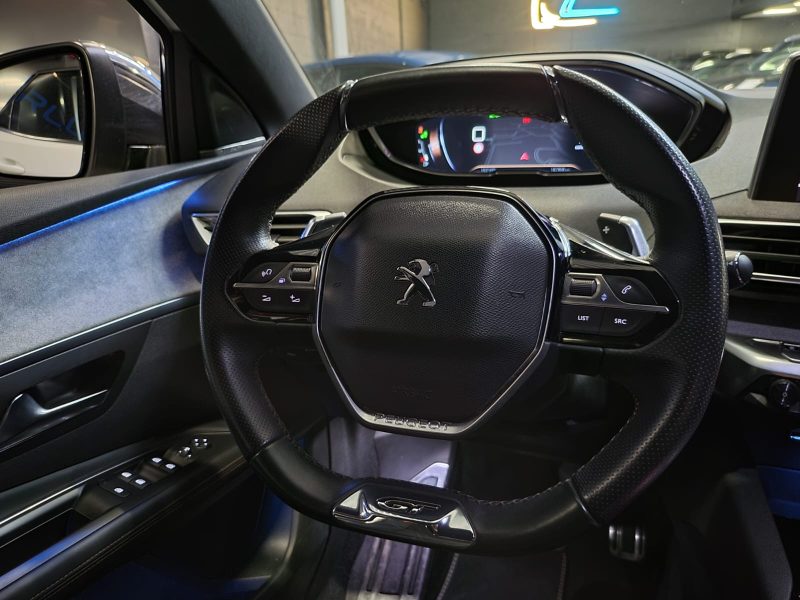 PEUGEOT 3008 2.0 BlueHDi 180cv EAT8 GT PACK FOCAL / SIEGES ELECTRIQUE A MEMOIRE CHAUFFANTS / LUMIERE