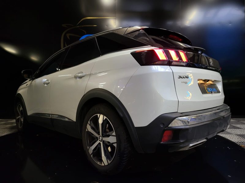 PEUGEOT 3008 2.0 BlueHDi 180cv EAT8 GT PACK FOCAL / SIEGES ELECTRIQUE A MEMOIRE CHAUFFANTS / LUMIERE