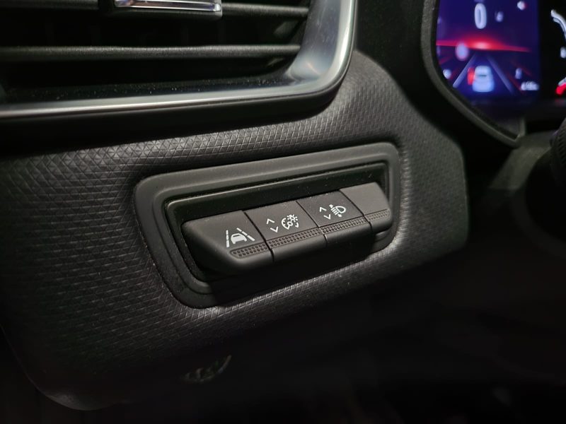 RENAULT CLIO V TCE 90 INTENS /CARPLAY+LUMIERE D\'AMBIENCE+APPLE CAR PLAY+CAMERA/