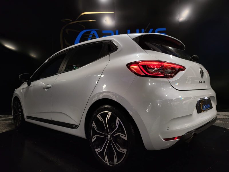 RENAULT CLIO V TCE 90 INTENS /CARPLAY+LUMIERE D\'AMBIENCE+APPLE CAR PLAY+CAMERA/