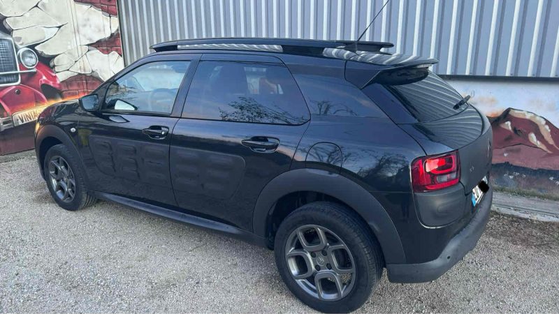 CITROEN C4 CACTUS 1.6 BlueHDi 100 / écran gps nav /camera de recul/reprise possible