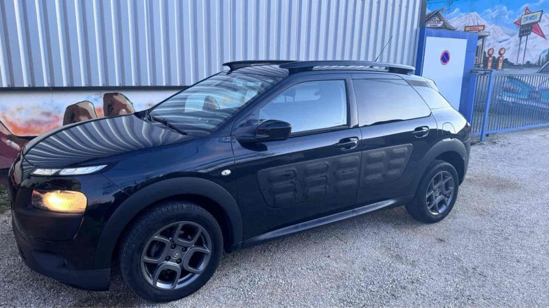 CITROEN C4 CACTUS 1.6 BlueHDi 100 / écran gps nav /camera de recul/reprise possible