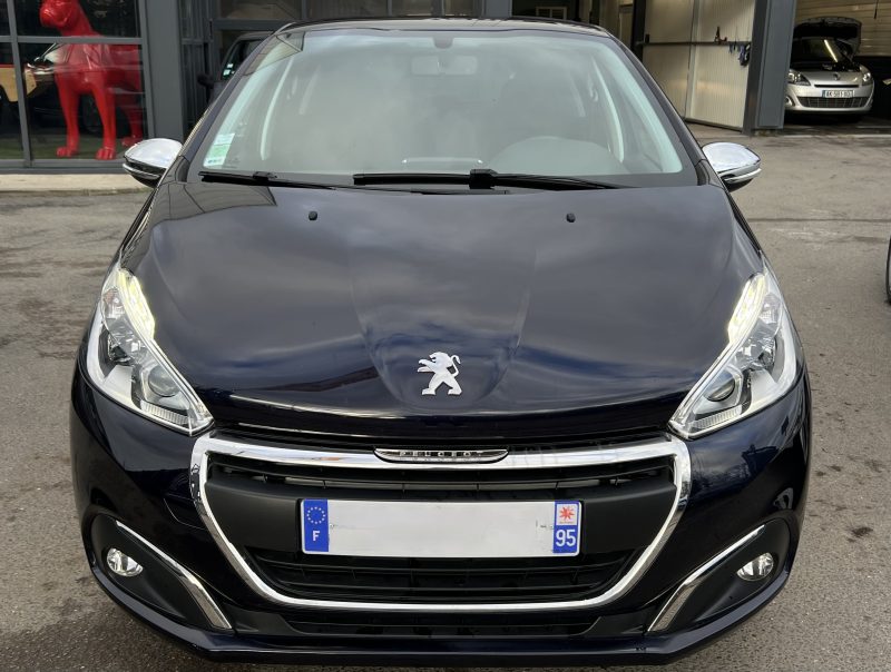 PEUGEOT 208 PHASE 2 STYLE 1.2 82 Cv GPS APPLE & ANDROID REGULATEUR 5 Pts CRIT AIR 1 - GARANTIE 1 AN