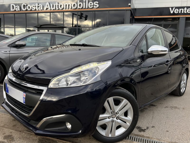 PEUGEOT 208 PHASE 2 STYLE 1.2 82 Cv GPS APPLE & ANDROID REGULATEUR 5 Pts CRIT AIR 1 - GARANTIE 1 AN