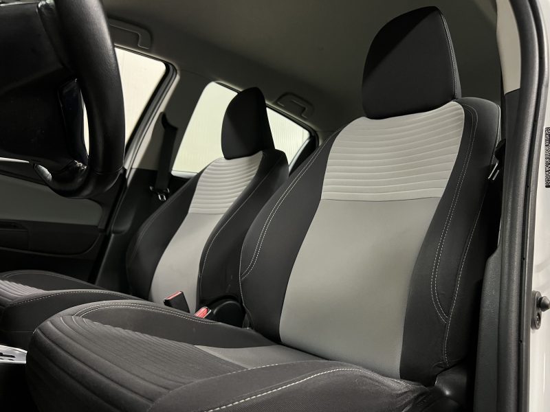 TOYOTA YARIS 3 PHASE 2 1.5 HYBRID 100 Cv 1ERE MAIN BOITE AUTO GPS CAMERA CRIT AIR 1 - GARANTIE 1 AN