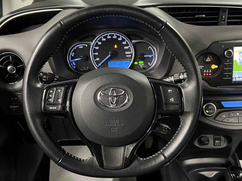 TOYOTA YARIS 3 PHASE 2 1.5 HYBRID 100 Cv 1ERE MAIN BOITE AUTO GPS CAMERA CRIT AIR 1 - GARANTIE 1 AN