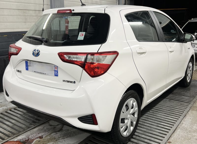 TOYOTA YARIS 3 PHASE 2 1.5 HYBRID 100 Cv 1ERE MAIN BOITE AUTO GPS CAMERA CRIT AIR 1 - GARANTIE 1 AN