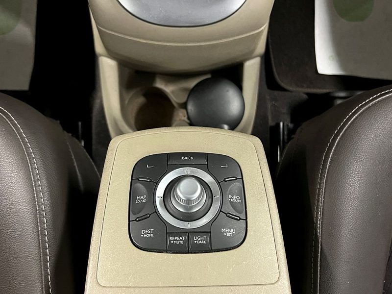 RENAULT GRAND SCENIC III PRIVILEGE 2.0 DCI 150 Cv BOITE AUTOMATIQUE 7 PLACES - GARANTIE 1 AN