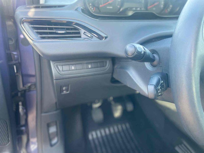 PEUGEOT 208  2014 GARANTIE