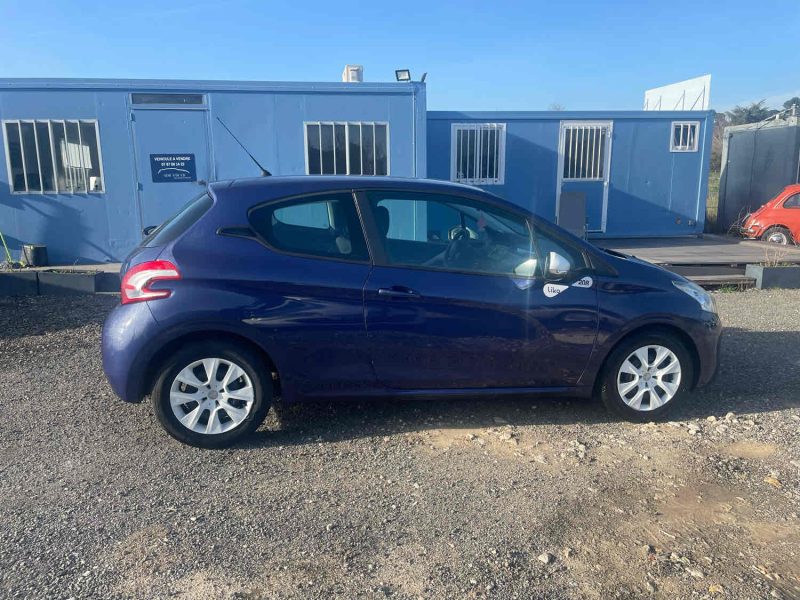 PEUGEOT 208  2014 GARANTIE