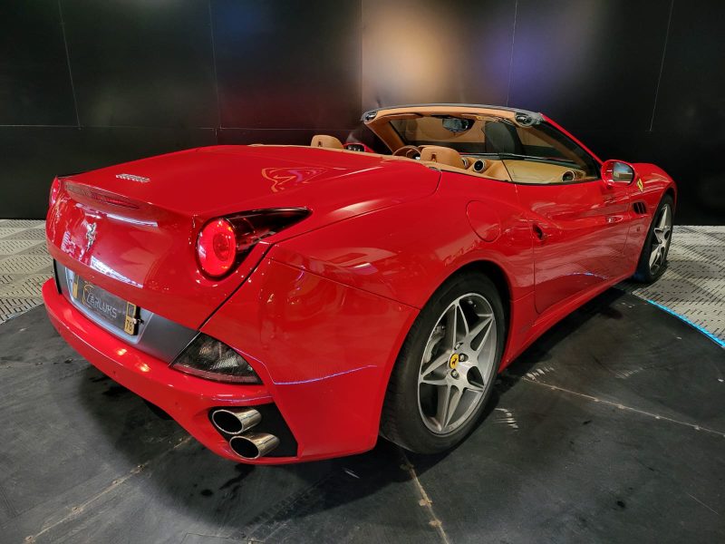 FERRARI CALIFORNIA Cabriolet 4.3 V8 460cv BVA / CARPLAY/ANDROID AUTO/CAMERA/LAUNCH CONTROL