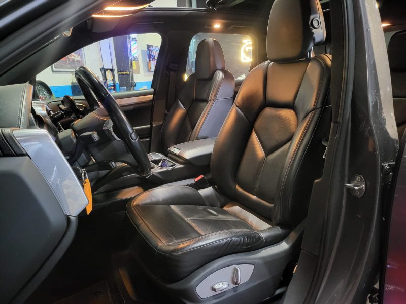 3.0 TDi V6 Tiptronic S 245 cv PLATINIUM / TO / SUSPENSION PILOTEE / SIEGES ELECTRIQUES