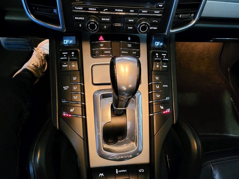 3.0 TDi V6 Tiptronic S 245 cv PLATINIUM / TO / SUSPENSION PILOTEE / SIEGES ELECTRIQUES