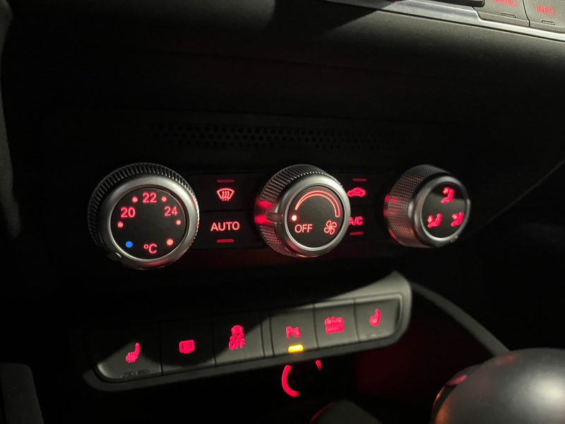 AUDI A1 Sportback 1.4 TFSI 125cv AMBITION LUXE SIEGES CHAUFANT / TOIT OUVRANT / KEYLESS GO