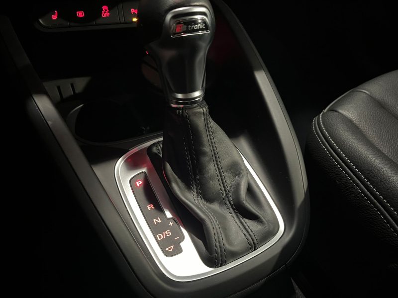 AUDI A1 Sportback 1.4 TFSI 125cv AMBITION LUXE SIEGES CHAUFANT / TOIT OUVRANT / KEYLESS GO