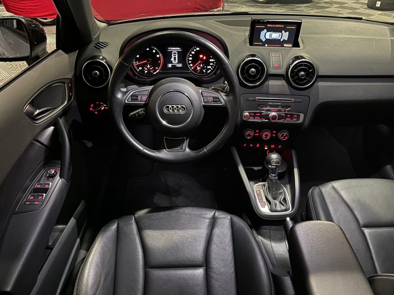 AUDI A1 Sportback 1.4 TFSI 125cv AMBITION LUXE SIEGES CHAUFANT / TOIT OUVRANT / KEYLESS GO