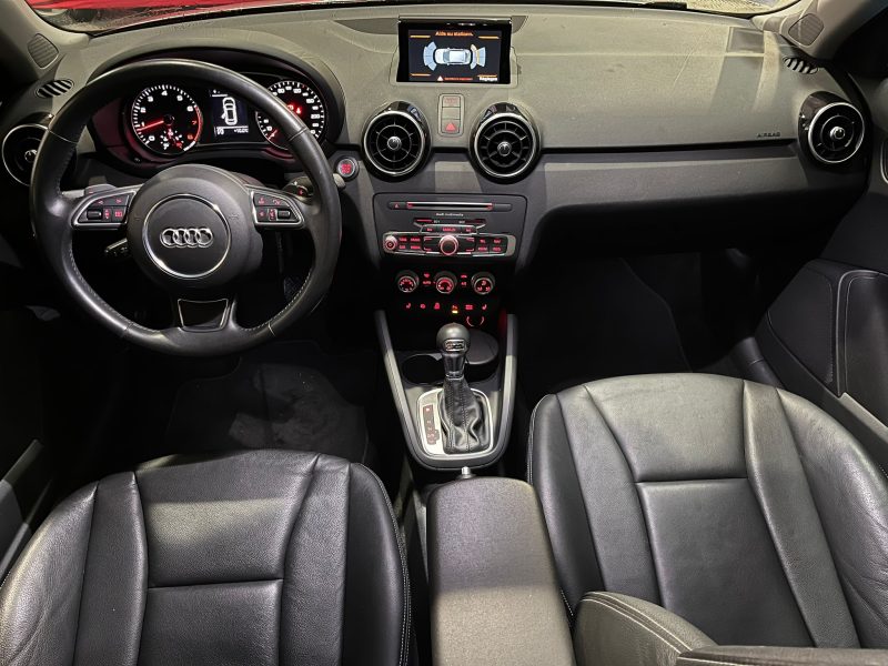 AUDI A1 Sportback 1.4 TFSI 125cv AMBITION LUXE SIEGES CHAUFANT / TOIT OUVRANT / KEYLESS GO