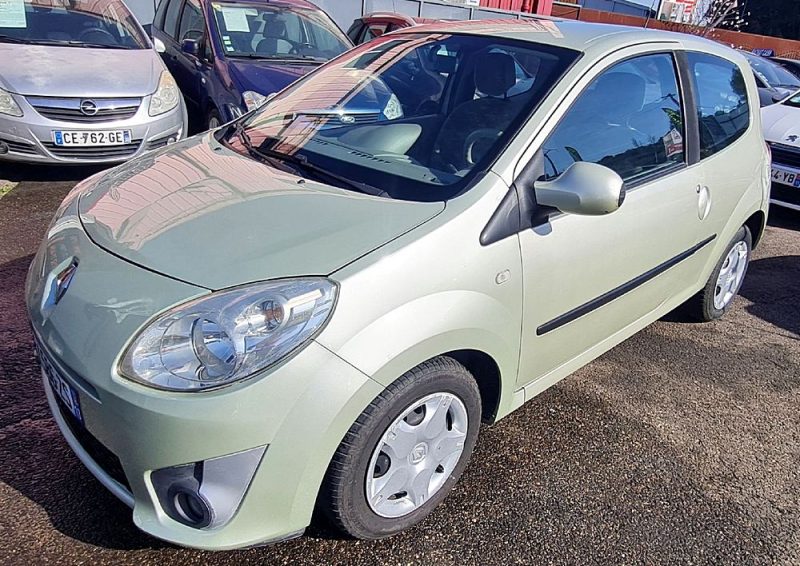 RENAULT TWINGO II 2009