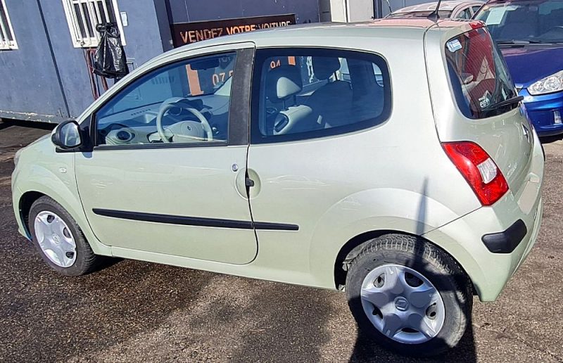 RENAULT TWINGO II 2009