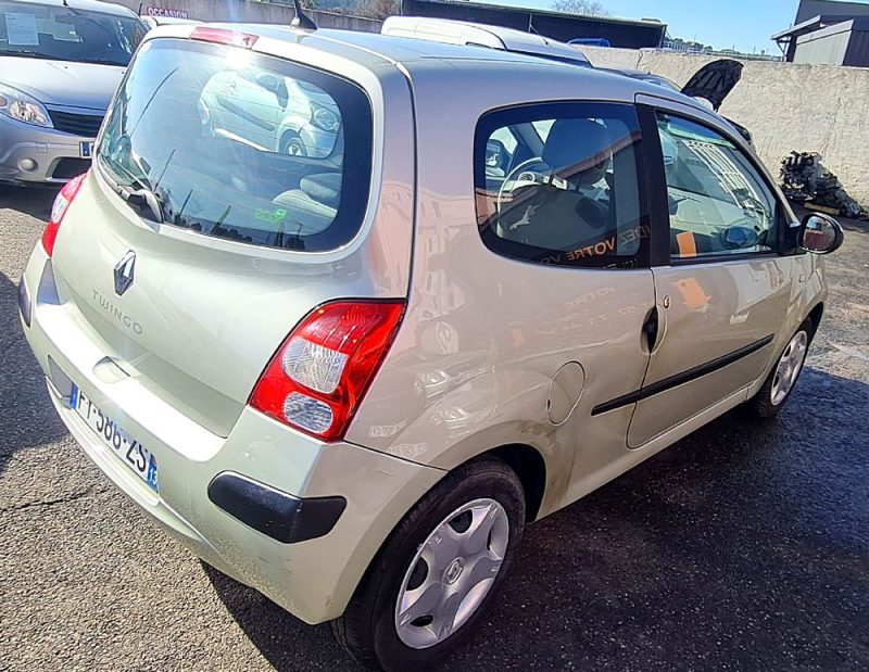 RENAULT TWINGO II 2009