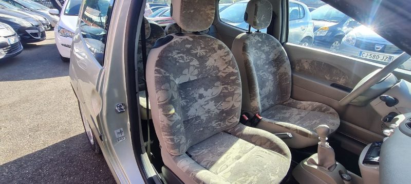 RENAULT TWINGO II 2009