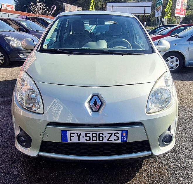 RENAULT TWINGO II 2009
