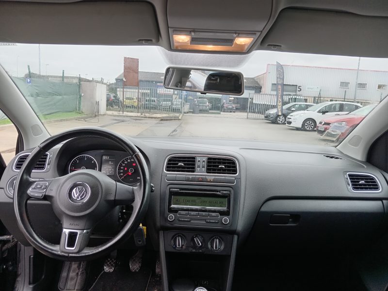 VOLKSWAGEN POLO V 2010