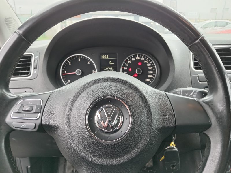 VOLKSWAGEN POLO V 2010